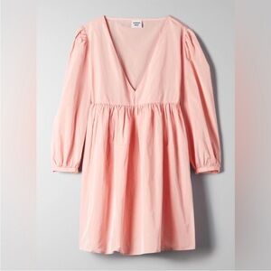 Aritzia Sunday Best Jinx Dress in Guava Pink